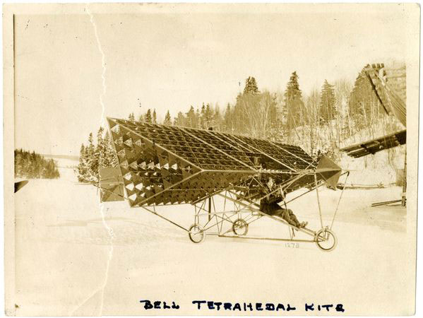 Graham Bell's Tetrahedral Kites 