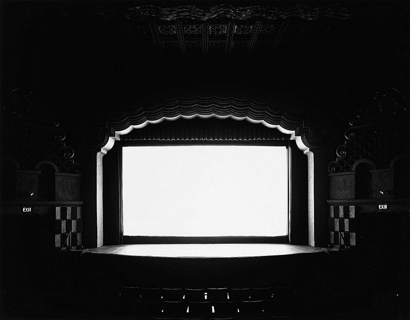 hiroshi-sugimoto-theaters-08
